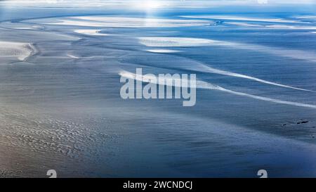 Strukturen durch Wind und Wasser im Sand, Luftaufnahme, Sylt, Nationalpark Schleswig-Holsteinisches Wattenmeer, Nordsee, Deutschland Stockfoto