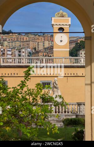 Uhrenturm der Villa del Principe, Palazzo di Andrea Doria, Piazza dei Principe, Genua. Italien Stockfoto