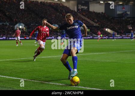 Bristol, Großbritannien. Januar 2024. Callum Marshall von West Ham United hält den Ball während des Emirates FA Cup Third Round Replay Matches Bristol City gegen West Ham United in Ashton Gate, Bristol, Großbritannien, 16. Januar 2024 (Foto: Gareth Evans/News Images) Credit: News Images LTD/Alamy Live News Stockfoto