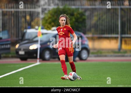 Benedetta Glionna von der AS Roma Womencin Aktion während des Spiels der Frauen in der Coppa Italia Frecciarossa zwischen den Frauen in Neapel und den AS Roma Women im Stadio Giuseppe Piccolo am 16. Januar 2024 in Cercola (NA), Italien. Quelle: Nicola Ianuale/Alamy Live News Stockfoto