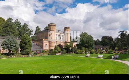 Bogenbau, Botanischer Garten im Schlosspark Karlsruhe, Karlsruhe, Baden-Württemberg, Deutschland Stockfoto