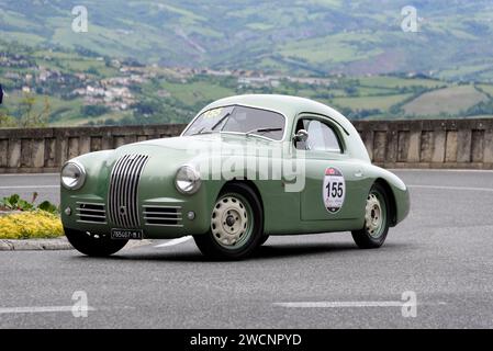 Mille Miglia 2014 oder 1000 Miglia, Nr. 155, FIAT 1100 S berlinetta Gobbone, Oldtimer-Rennen, San Marino, Italien Stockfoto