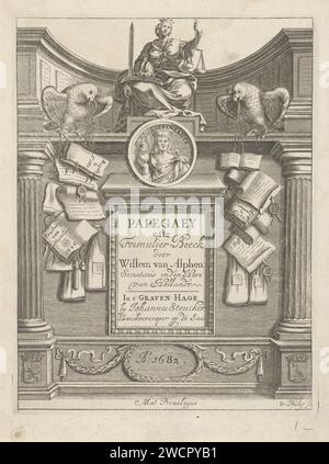 Gerechtigkeit flankiert von zwei Papageien, David Philippe, 1682 Druck Justice auf einem Sitz in einer architektonischen Nische, flankiert von zwei Papageien mit einem Seil im Schnabel, an denen alle Arten von Büchern angebracht sind. Unter dem Sitz das Porträt des Kaisers Justinian. Im Kontext des Titels und des Imprusums im Niederländischen. Der Haager Papierstich Ziervögel: Papagei. Gerechtigkeit, Justitia, Giustitia divina (Ripa)  eine der vier Kardinaltugenden Stockfoto