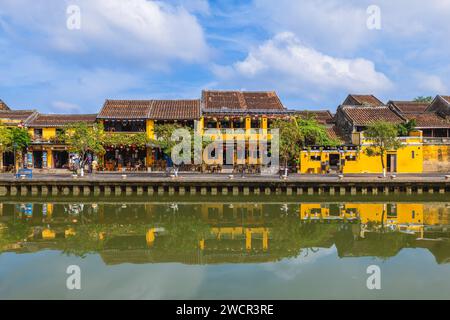 Landschaft des Ufers von Hoi an antike Stadt, ein unesco-Weltkulturerbe in Vietnam Stockfoto