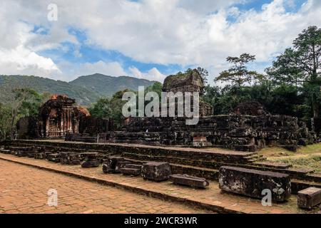 Das Heiligtum meines Sohnes hat die Shaiva-Hindu-Tempel in Zentral-Vietnam ruiniert Stockfoto