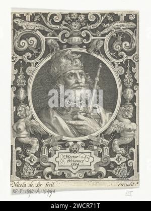 Porträt von Hector van Troje im Medaillon im rechteckigen Rahmen mit Ornamenten, Nicolaes de Bruyn, 1594 Druck Porträt von Hector van Troje als General aus der Antike in Medaillon im rechteckigen Rahmen mit Ornamenten in Form von Insekten, Eidechsen, Vögeln und Fantasiebögen. Niederlande Papiergravur Hector (einer der neun Wertsachen) Stockfoto