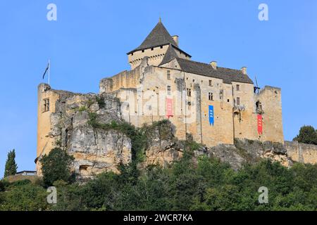 Die mittelalterliche Festung Château de Castelnaud (13. Bis 14. Jahrhundert) in Périgord Noir beherbergt das Museum des Mittelalters. Geschichte, Architektur, Stockfoto