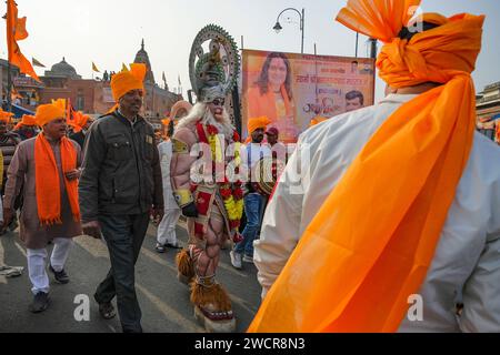 Jaipur, Indien - 31. Dezember 2023: Hanuman-Anhänger in einer Prozession in Jaipur, Indien. Stockfoto