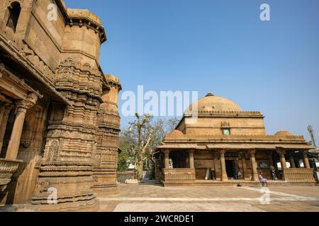 Ahmedabad, Indien - 11. Januar 2024: Hazrat Harir RA Masjid in Ahmedabad, Gujarat, Indien. Stockfoto