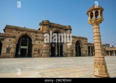 Ahmedabad, Indien - 11. Januar 2024: JAMA Masjid in Ahmedabad, Gujarat, Indien. Stockfoto