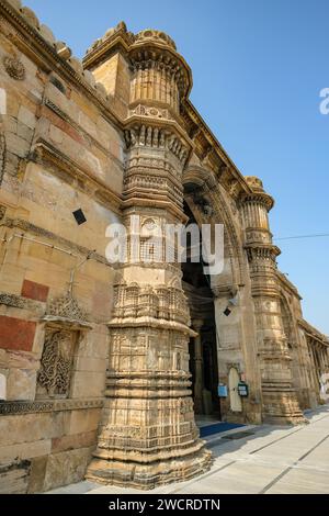 Ahmedabad, Indien - 11. Januar 2024: JAMA Masjid in Ahmedabad, Gujarat, Indien. Stockfoto