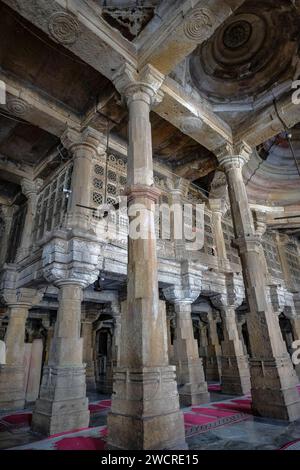 Ahmedabad, Indien - 11. Januar 2024: Details des Jama Masjid in Ahmedabad, Gujarat, Indien. Stockfoto