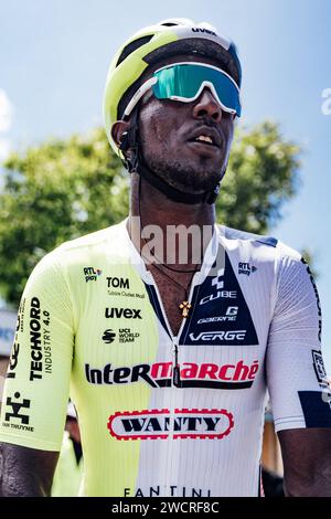 Adelaide, Australien. Januar 2024. Bild von Zac Williams/SWpix.com - 17/01/2024 - Radfahren - 2024 Tour Down Under - Stufe 2: Norwood nach Lobethal (141 km) - Biniam Girmaye, Intermarche Wanty. Quelle: SWpix/Alamy Live News Stockfoto