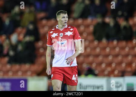 Jack Shepherd of Barnsley während des Spiels der Sky Bet League 1 Barnsley gegen Carlisle United in Oakwell, Barnsley, Großbritannien, 16. Januar 2024 (Foto: Mark Cosgrove/News Images) Stockfoto