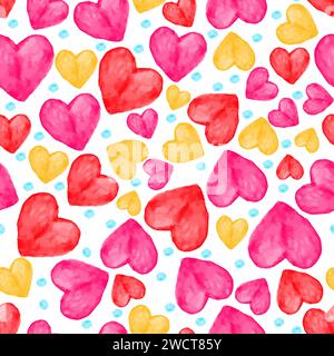 Rote, rosa und gelbe Aquarellherzen schönes nahtloses Muster mit Hand gezeichneter Vektorillustration für Textil, Stoff, Scrapbook oder Abdeckung. Niedlich Stock Vektor