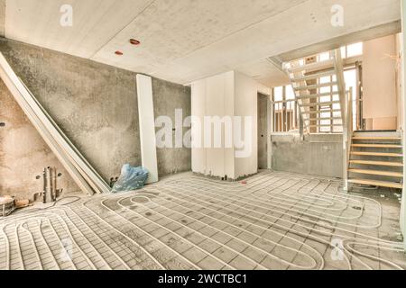 Das Innere eines Hauses wird renoviert und kann als neue Baustelle für ein Wohngebäude genutzt werden Stockfoto