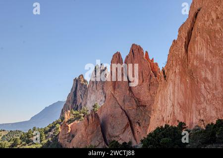 Ein malerischer Blick auf die roten Felsen im Canyon in Colorado, USA Stockfoto