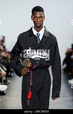 Paris, Frankreich. Januar 2024. BOTTER Herbst/Winter 2024-2025 Runway während der Paris Fashion Week Herrenmode am 2024. Januar in Paris; Frankreich 17/01/2024 Credit: dpa/Alamy Live News Stockfoto