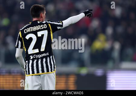 Turin, Italien. Januar 2024. Andrea Cambiaso vom Juventus FC Gesten während des Fußballspiels der Serie A zwischen Juventus FC und uns Sassuolo im Allianz Stadium am 16. Januar 2024 in Turin, Italien. Quelle: Marco Canoniero/Alamy Live News Stockfoto