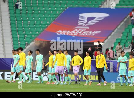 Doha, Katar. Januar 2024. Spieler aus China reagieren nach dem Gruppenspiel zwischen China und Libanon beim AFC Asiencup Qatar 2023 in Doha, Katar, 17. Januar 2024. Quelle: Jia Haocheng/Xinhua/Alamy Live News Stockfoto