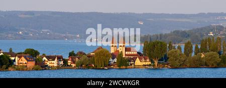 Deutschland, Baden Württemberg, Bodensee, Klosterinsel Reichenau, UNESCO-Weltkulturerbe, Reichenau-Niederzell, St. Peter und St. Paul Kirche Stockfoto