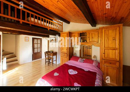 Frankreich, Alpes de Haute Provence; Dorf Entrevaux, gekennzeichnet mit Les Plus Beaux Villages de France (die schönsten Dörfer Frankreichs), La Maison de Julie, Gästehaus oder Bed and Breakfast, Hütten Stockfoto