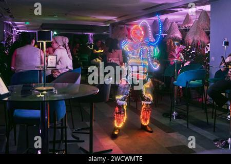 Frankreich, Paris, le 10e Ciel, vergängliche Tapas-Bar im 10. Stock des Pullman Paris Tour Eiffel Hotels, Dachbar Stockfoto