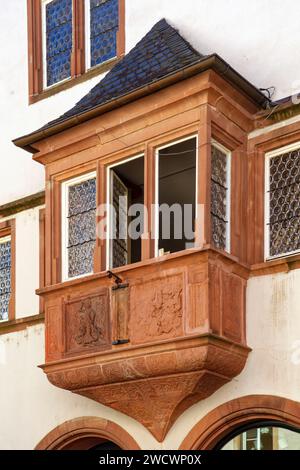 Frankreich, Bas Rhin, Haguenau, Grand'rue Straße, Zuckmantel Haus 1565 erbaut, Erker, St. Georg in Rüstung gegen den Drachen Stockfoto