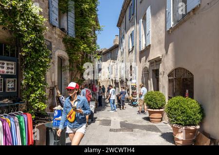 Frankreich, Vaucluse, Lourmarin, bezeichnet die schönsten Dörfer Frankreichs, rue du Temple Stockfoto