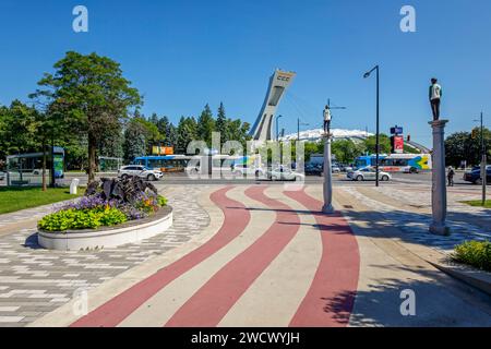 Kanada, Provinz Quebec, Montreal, Rosemont, Parc Guido-Nincheri, künstlerische Installationsarbeit von Jean-Robert Drouillard, im Hintergrund das Olympiastadion Stockfoto