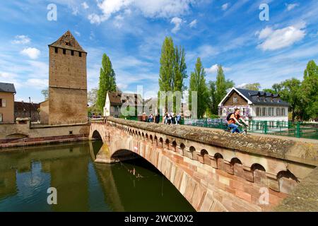Frankreich, Bas-Rhin, Straßburg, Altstadt Weltkulturerbe der UNESCO, die gedeckten Brücken über dem Fluss Ill Stockfoto