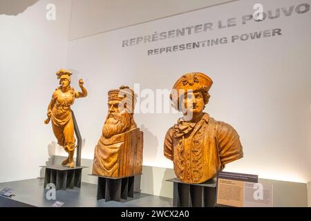 Frankreich, Paris, Palais de Chaillot, Passy Flügel, Marine Museum, Marinestruktur mit politischem Symbolismus Stockfoto