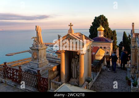 Frankreich, Alpes Maritimes, Cote d'Azur, Menton, Altstadt, der Alte Burgfriedhof, Meeresfriedhof, orthodoxe Kapelle, die 1884 von Graf Protasov Bechmetieff erbaut wurde Stockfoto