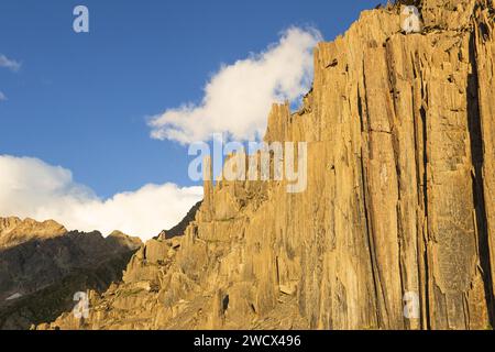 Frankreich, Isere (38), Valbonnais, Valjouffrey, Les Orgues de Valsenestre, Wandern im Herzen des Nationalparks Ecrins, auf dem Aufstieg zum Pass Cote Belle (alt: 2290 m) Stockfoto