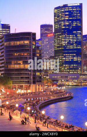 Australien, New South Wales, Sydney, Blick auf Sydney Cove und den Central Business District (CBD) vom Sydney Opera House aus Stockfoto