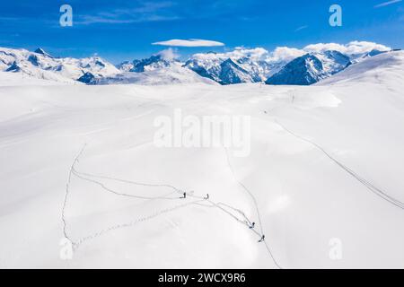 Frankreich, Isere, Oz, Massif des Grandes Rousses, vue aérienne de la Station de Sports d'hiver de l'Alpe d'Huez (Luftaufnahme) Stockfoto