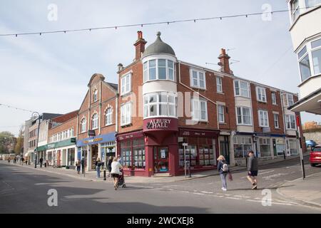 Eine Reihe von Geschäften in Swanage, Dorset, Großbritannien Stockfoto