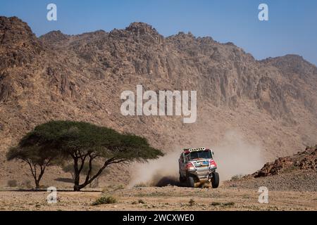 605 SOLTYS Martin (Cze), SIKOLA Tomas (Cze), SCHWEINER Petr (Cze), Tatra Buggyra ZM Racing, Tatra Buggyra, FIA Truck, Aktion während der Stage 10 der Dakar 2024 am 17. Januar 2024 in Al Ula, Saudi Arabien Stockfoto