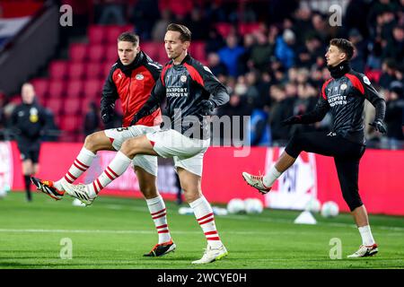 Eindhoven, Niederlande. Januar 2024. EINDHOVEN, 17-01-2024, PSV Stadium, Saison 2023/2024 niederländischer Fußball TOTO KNVB beker, PSV Spieler während des Aufwärmens Credit: Pro Shots/Alamy Live News Stockfoto