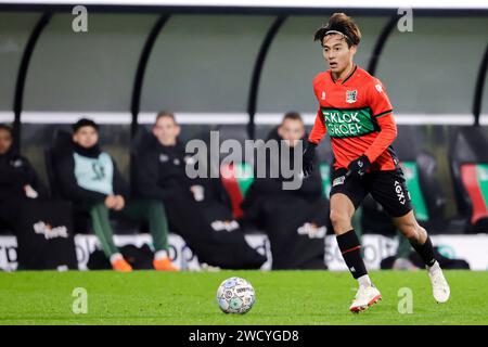 Nijmegen, Niederlande. Januar 2024. NIJMEGEN, NIEDERLANDE - 17. JANUAR: Kodai Sano von NEC läuft mit dem Ball während des TOTO KNVB Cup-Spiels zwischen NEC Nijmegen und Go Ahead Eagles am 17. Januar 2024 im Goffertstadion in Nijmegen, Niederlande. (Foto: Broer van den Boom/Orange Pictures) Credit: dpa/Alamy Live News Stockfoto