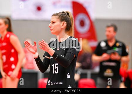 Dresden, Deutschland. Januar 2024. Aleksandra Jegdic (Dresdner SC, #15) CEV Volleyball Cup 2024, Dresdner SC vs. Viteos Neuchatel UC am 17.01.2024 in der Margon Arena Dresden Credit: dpa/Alamy Live News Stockfoto