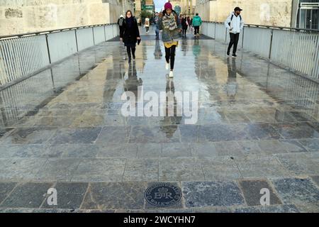 Commonwealth Walkway Markierer am Stadttor in Valletta Stockfoto