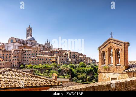 Siena, Italien - 26. Juli 2023: Das Stadtbild von Siena im Herzen der Toskana Stockfoto