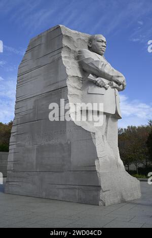 Eine kraftvolle Darstellung von Dr. Martin Luther King, Jr., geformt aus Granit von Lei Yixin im West Potomac Park, Washington DC Stockfoto