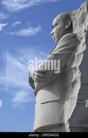 Kraftvolle Wiedergabe von Dr. Martin Luther King, Jr., im Profil, geformt aus Granit von Lei Yixin, im West Potomac Park, Washington DC Stockfoto