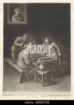 Gasthaus mit Trikkrakers, Jacob Gole, nach Adriaen van Ostade, 1670 - 1724 Druck Inneres eines gasthauses mit zwei Männern, die Tricks spielen, und einem dritten, der raucht und Pfeife schaut. Amsterdam Papiergravur Backgammon, Tric-trac. Pfeife  Tabak Stockfoto