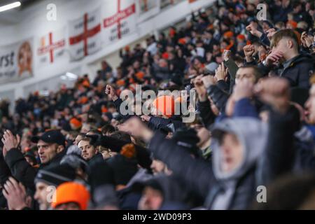 Blackpool, Großbritannien. Januar 2024. Blackpool Fans während des Emirates FA Cup Third Round Replay Matches Blackpool vs Nottingham Forest in der Bloomfield Road, Blackpool, Vereinigtes Königreich, 17. Januar 2024 (Foto: Gareth Evans/News Images) in Blackpool, Vereinigtes Königreich am 17. Januar 2024. (Foto: Gareth Evans/News Images/SIPA USA) Credit: SIPA USA/Alamy Live News Stockfoto