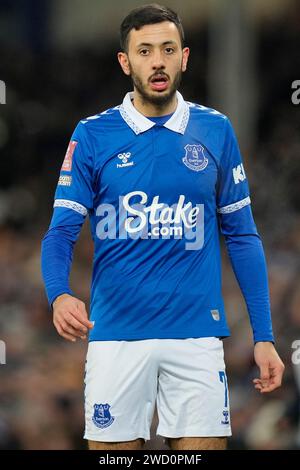 Liverpool, Großbritannien. Januar 2024. Dwight McNeil von Everton während des Emirates FA Cup Third Round Replay Match Everton vs Crystal Palace im Goodison Park, Liverpool, Vereinigtes Königreich, 17. Januar 2024 (Foto: Steve Flynn/News Images) in Liverpool, Vereinigtes Königreich am 17. Januar 2024. (Foto: Steve Flynn/News Images/SIPA USA) Credit: SIPA USA/Alamy Live News Stockfoto