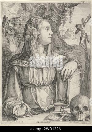 Boetvaardige Maria Magdalena, in Profiel, Jacob Matham (zugeschrieben), nach Hendrick Goltzius, 1607–1612 Druck Boetish Maria Magdalena, im Profil, beobachtet ein Kruzifix neben ihr, die Hand auf einer Bibel. Ein Schädel für sie. Haarlem Papier, das die Bußhure Mary Magdalene graviert; mögliche Attribute: Buch (oder Rolle), Krone, Dornenkrone, Kruzifix, Glas Salbe, Spiegel, Musikinstrument, Palmenzweig, Rosenkranz, Geißel Stockfoto