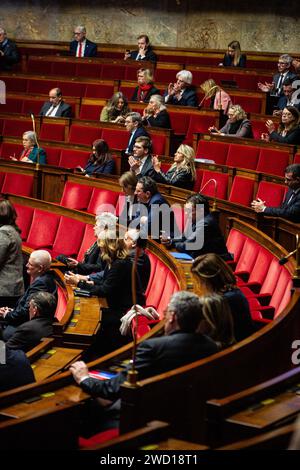 Paris, Frankreich. Januar 2024. Allgemeine Ansicht der Nationalversammlung während der Sitzung der Fragen an die Regierung. Eine wöchentliche Sitzung mit Fragen an die französische Regierung in der Nationalversammlung im Palais Bourbon in Paris. (Foto: Telmo Pinto/SOPA Images/SIPA USA) Credit: SIPA USA/Alamy Live News Stockfoto